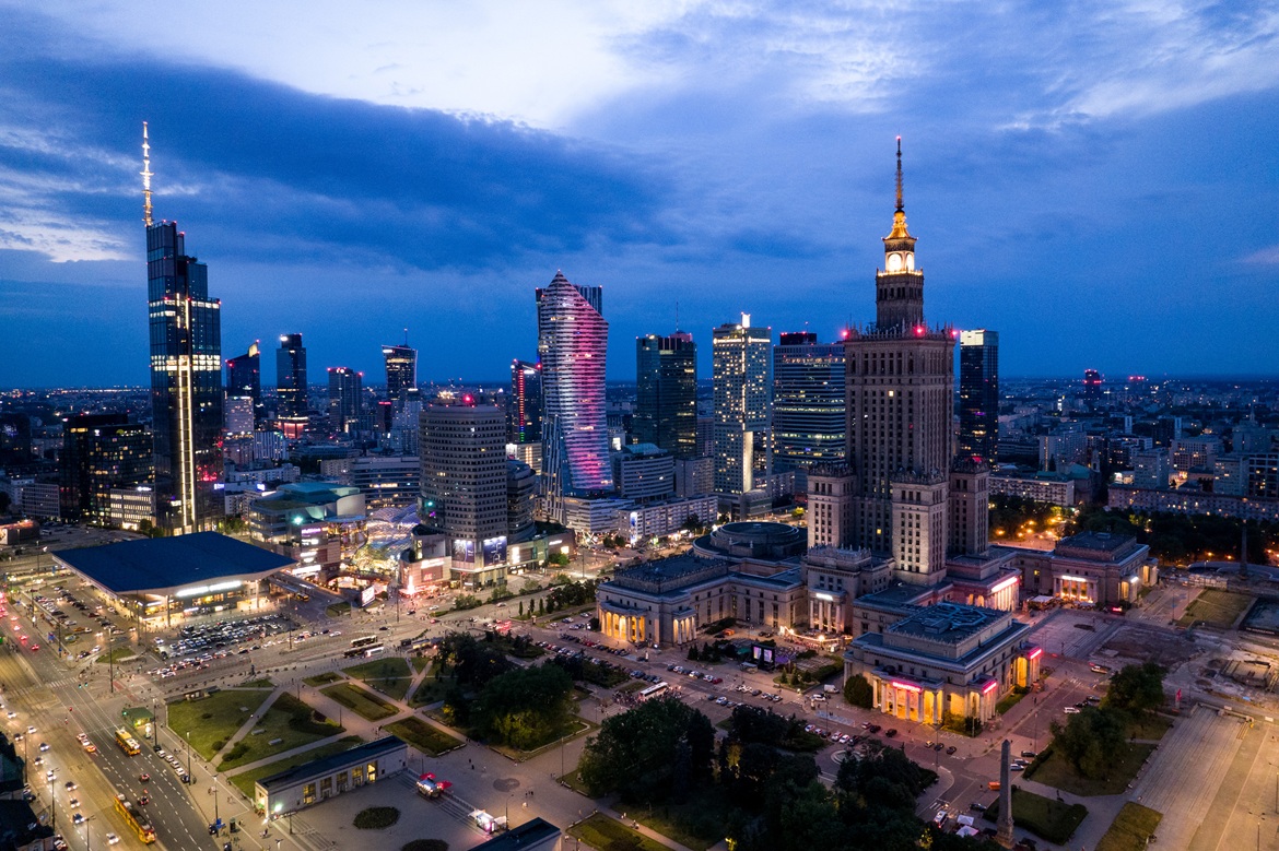 Centrum-PKiN-Varso-wieżowce-wieczór_fot. m.st. Warszawa - 1170.jpg